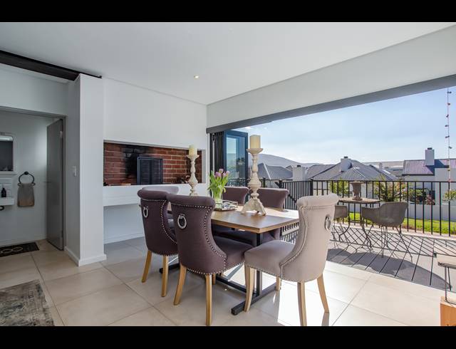 3 BEDROOM FREEHOLD FOR SALE IN KLEINE PARYS 2